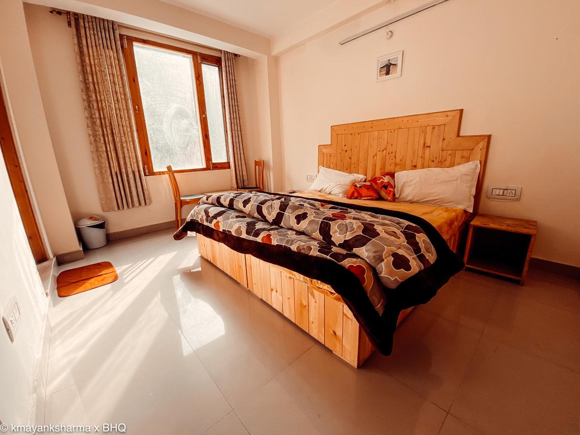 Backpackers Headquarter Manali Hostel Room photo